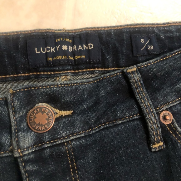Lucky Jeans - Picture 5 of 6